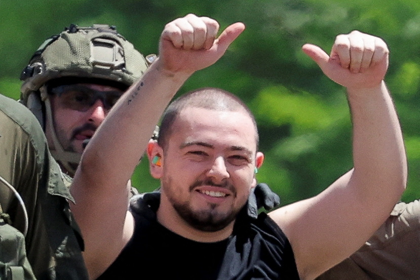 Hostage Almog Meir Jan reacts with a thumbs up after being rescued by the IDF