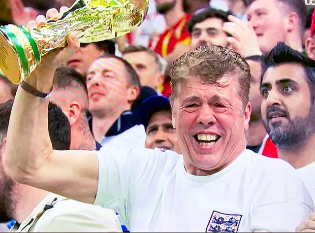 This image went viral during the 2022 World Cup as Andy Milne became an overnight celeb among England fans