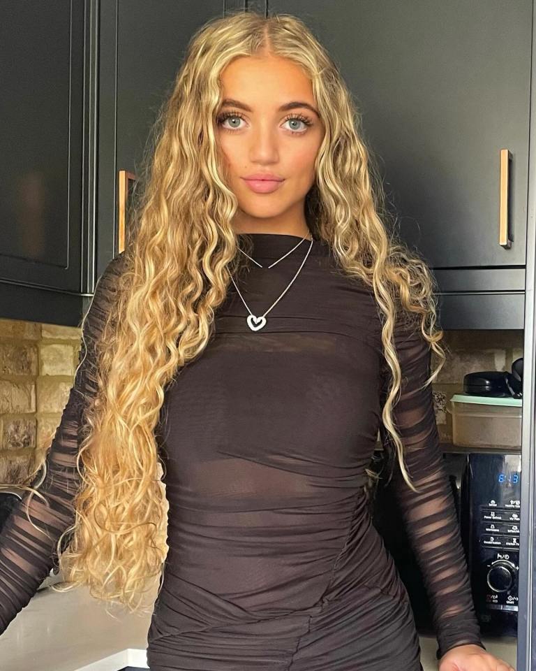 Princess' long, blonde curls are part of her signature look