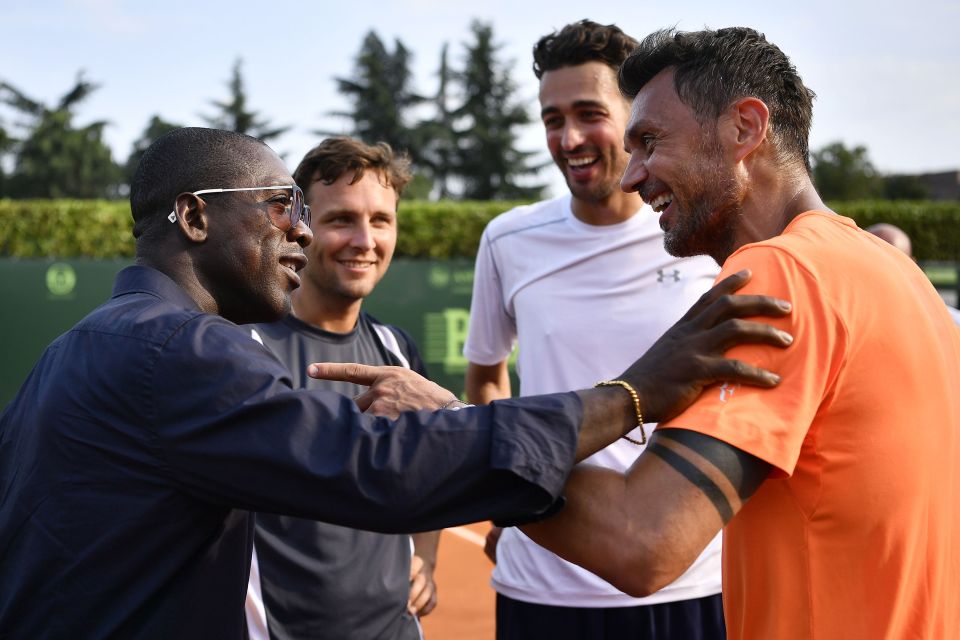 The former AC Milan star was cheered on by Clarence Seedorf