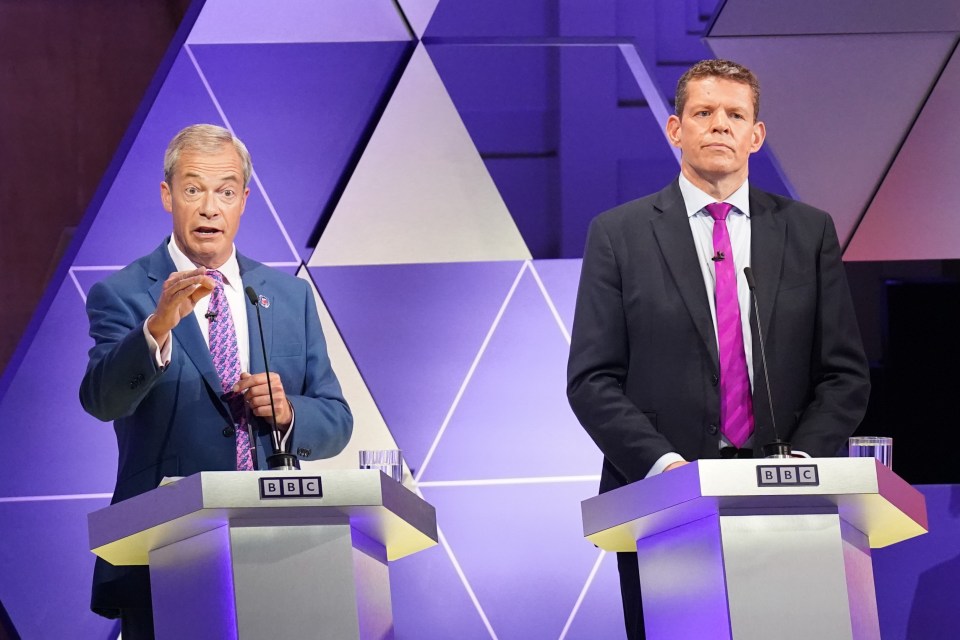 Nigel Farage, pictured with Rhun ap Iorwerth said: 'Sir Keir is Blair without the flair'