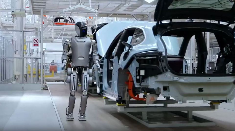 Chilling video captures the AI robot carrying out checks inside a Chinese car factory