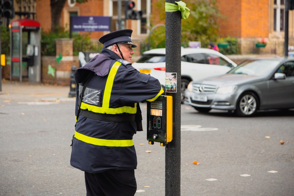 Wardens will be required to grant motorists a 10-minute 'grace period' before issuing a fine