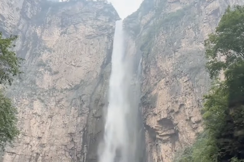 The famous Yuntai Mountain waterfall was revealed to be partially artificial