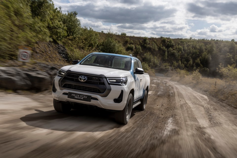 The experimental Toyota Hilux and JCB digger are both powered by hydrogen