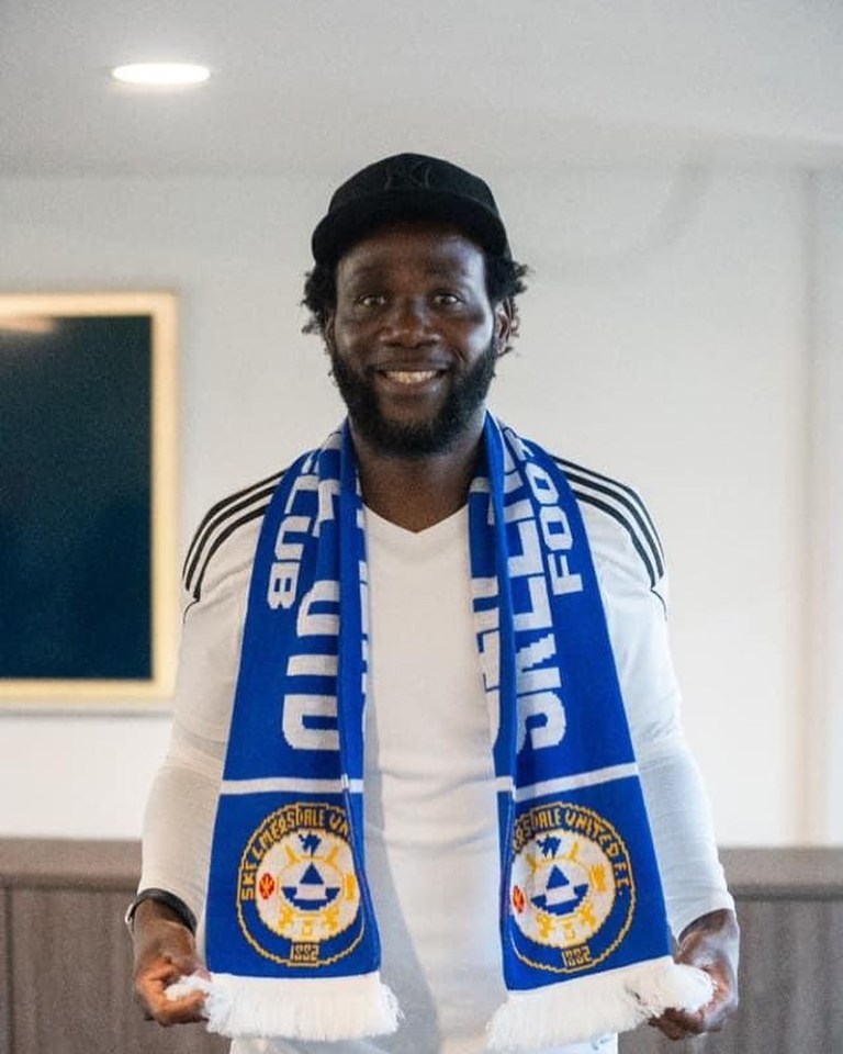 Chimbonda took over as non-league Skelmersdale United boss last season