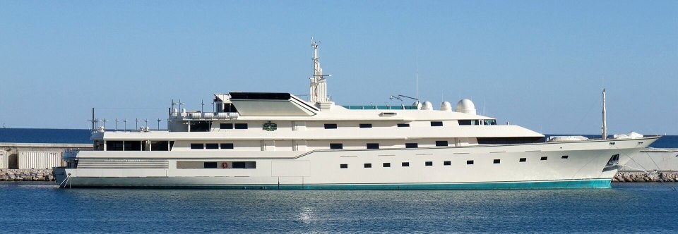 The vessel was then sold in 1991 to Saudi Prince Alwaleed bin Talal