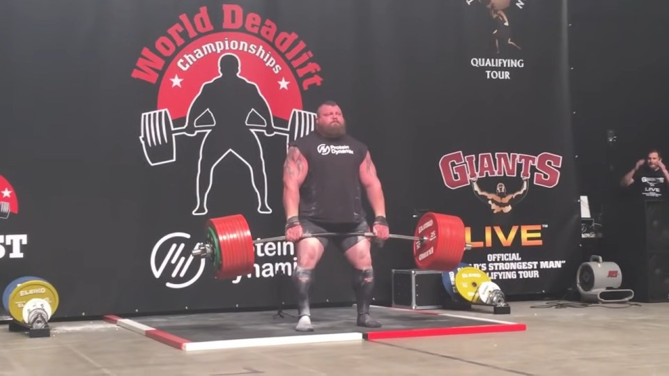 Hall was the first man to deadlift 500kg