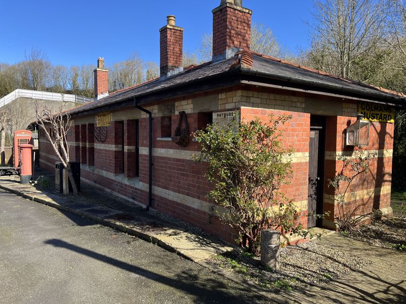 The abandoned train station in Pentre Berw