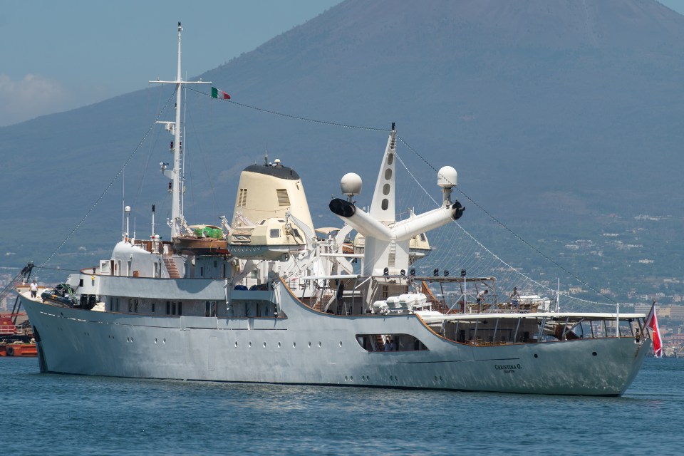 The 325ft mega boat was seen as the 45th largest yacht in the world as of 2018