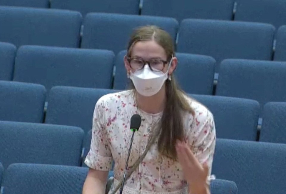 Violet Affleck ,18, revealed health condition and demanded mask mandates at LA hearing