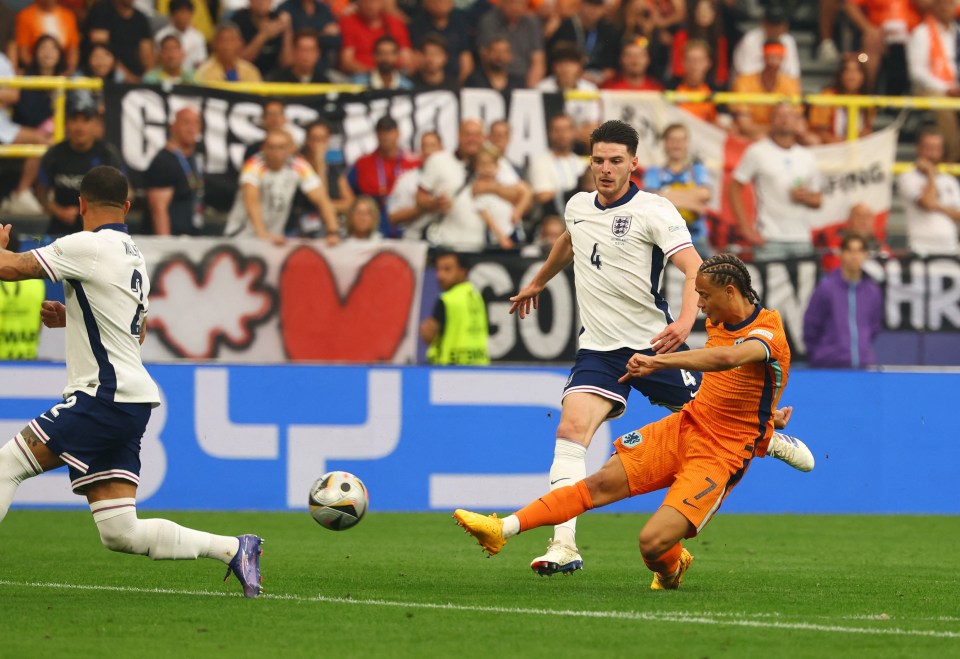 Xavi Simons gave the Netherlands an early lead