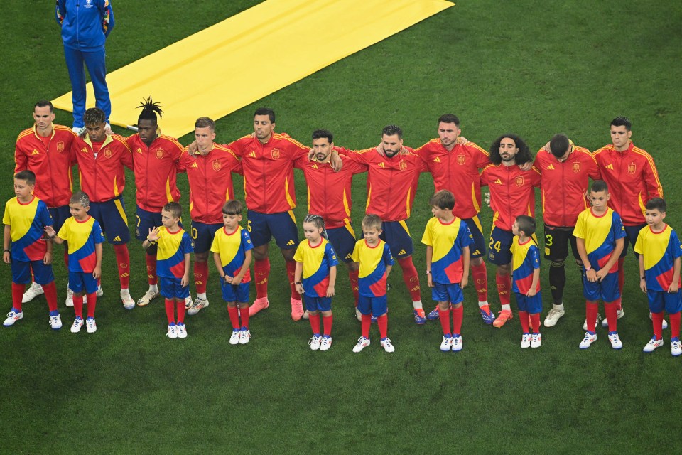 Iain criticised the Spanish players for not singing their national anthem - despite the fact it doesn't have any words