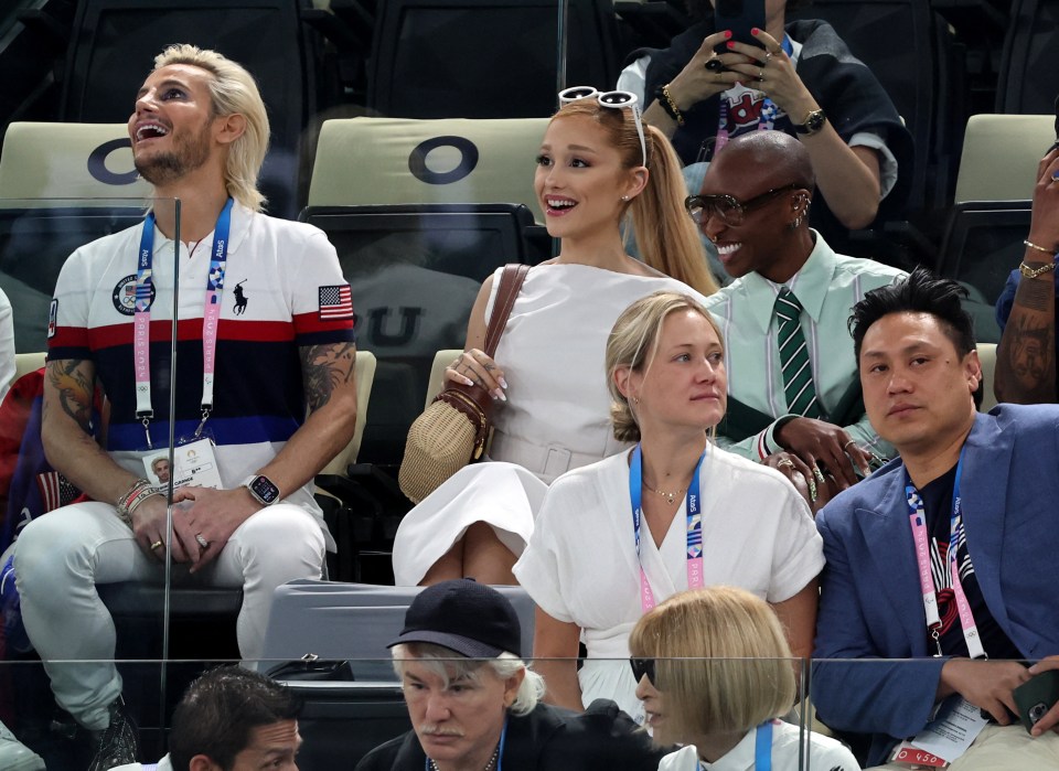 Ariana Grande looked delighted as she sat alongside her brother Frankie