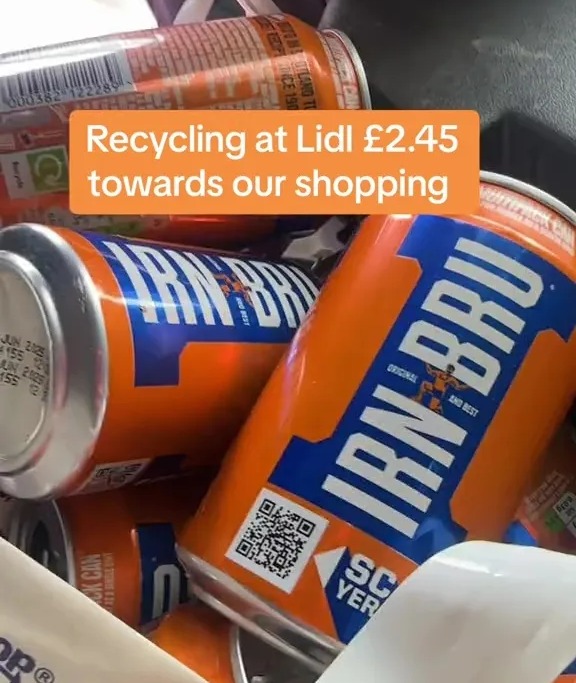 A Lidl shopper showed how she got money to spend at Lidl by bringing her old cans and bottles to the supermarket