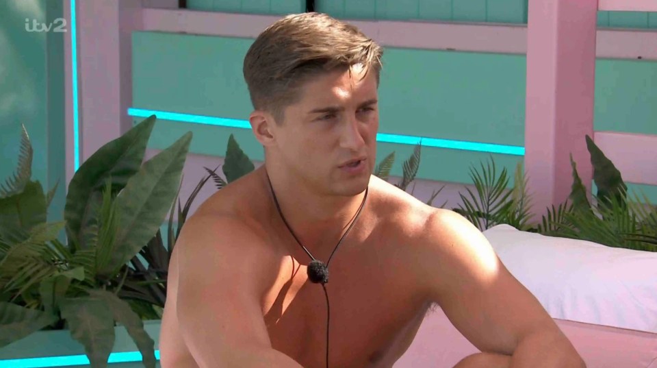 Sean said that 'the penny had dropped' when he found out Joey had voted for him