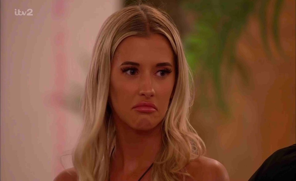 Joey's love interest Jess Potts seemed seriously unimpressed by it all