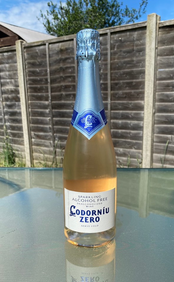 Codorniu Zero Sparkling Rosé