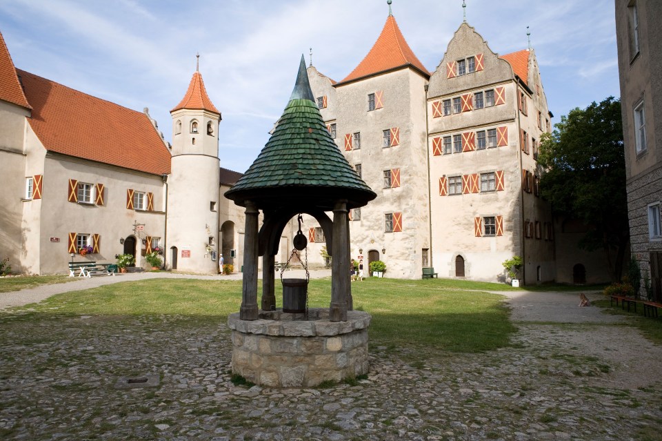 Harburg castle has a small well in the courtyard