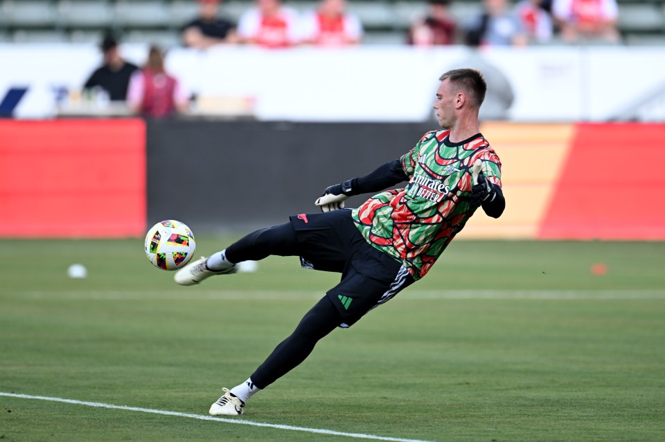 CARSON, CALIFORNIA - JULY 24: Karl Hein #31 of Arsenal warms up prior to the match against AFC Bournemouth at Dignity Health Sports Park on July 24, 2024 in Carson, California. (Photo by Stuart MacFarlane/Arsenal FC via Getty Images)