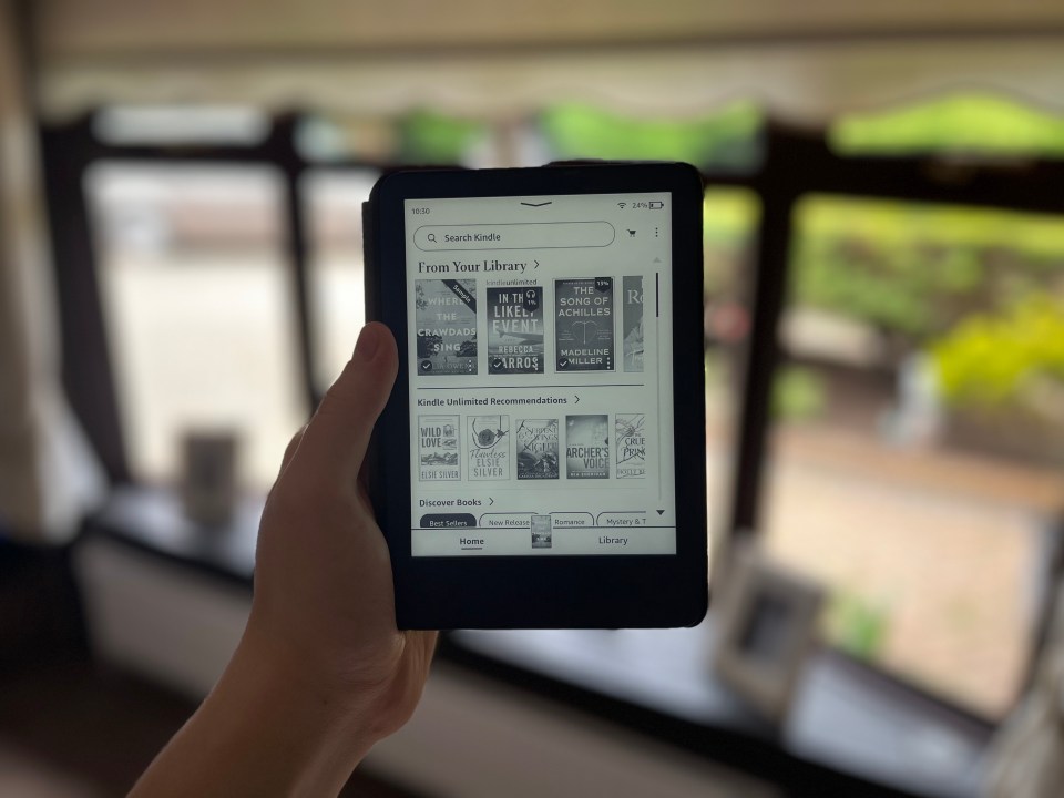 The Kindle (2022) is the clear winner for holiday readers, and it's the cheapest too