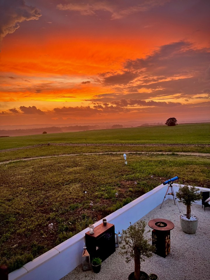 Sean and Lolly get to experience gorgeous sunsets over their land