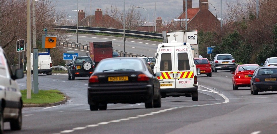 The M275 in Portsmouth has remained closed on Sunday due to being blanketed in smoke