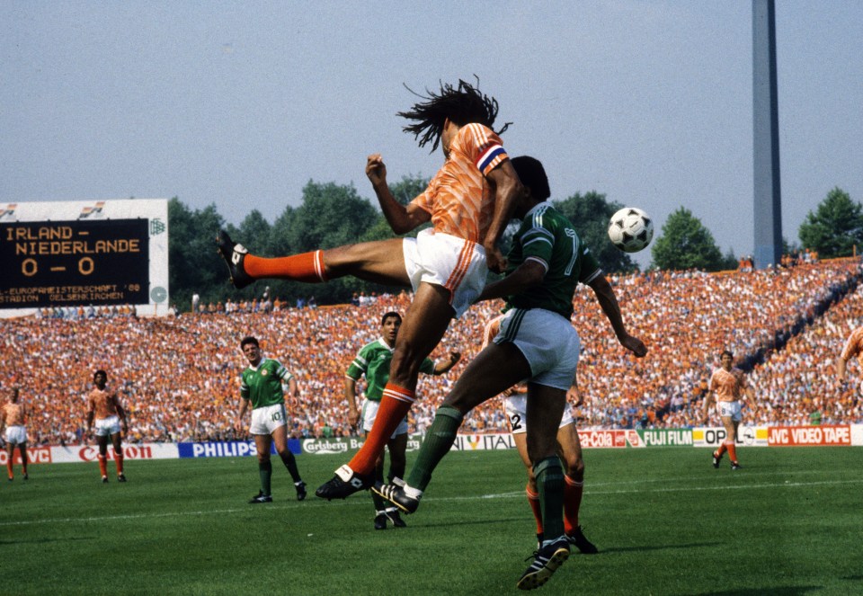 Ruud Gullit and Paul McGrath during Euro 1988