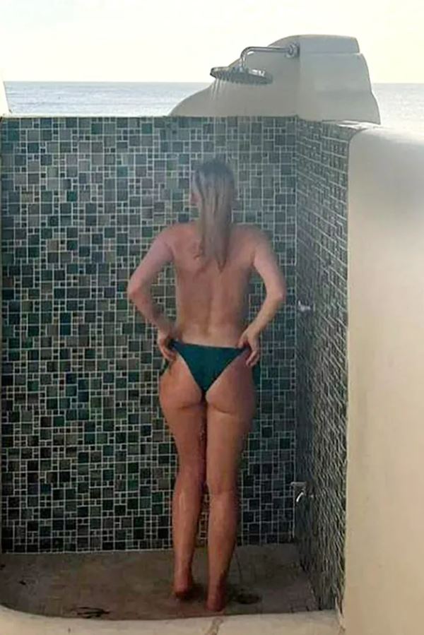 Helen, 33, doesn’t let the mum-shamers get to her, and it’s clear with this shower snap