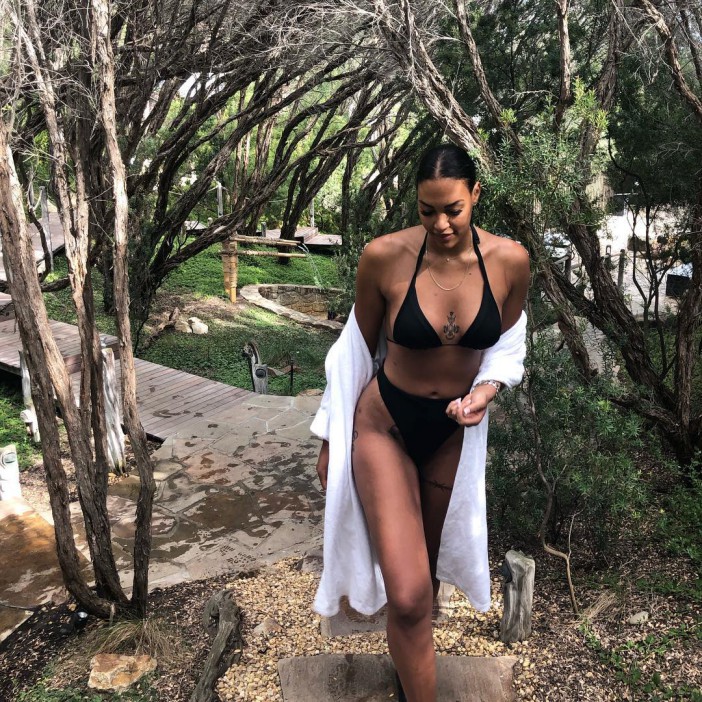 **TAKEN WITHOUT PERMISSION**, Liz Cambage hottest pics, //www.instagram.com/p/CLvl8G-L-SC/?igshid=19z9oywxwguyu