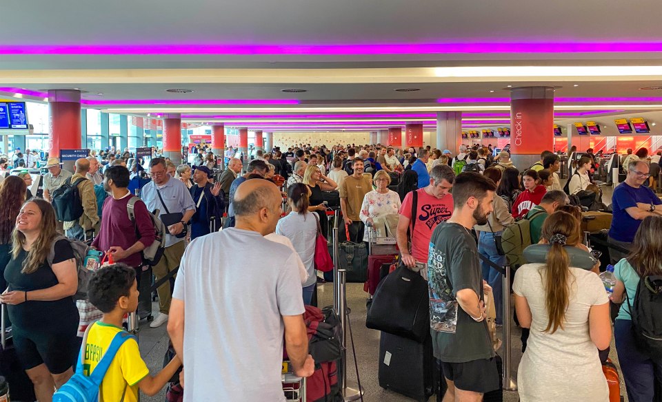 Punishing queues at Heathrow on Saturday amid the CrowdStrike chaos