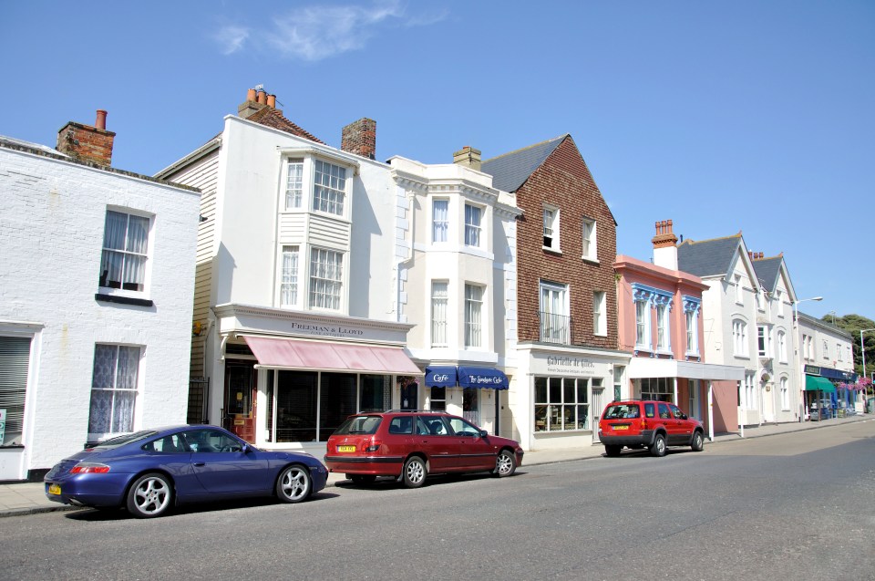 The high street has amazing cafes, pubs and wine bars too