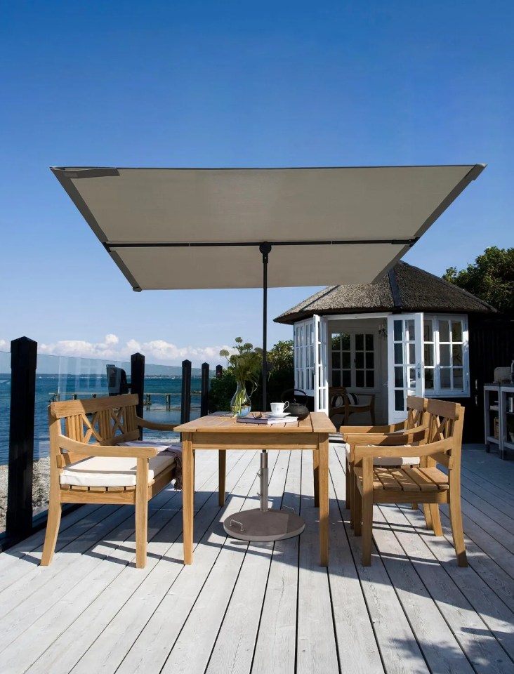 Turin Flexi parasol, £24.99 at The Range