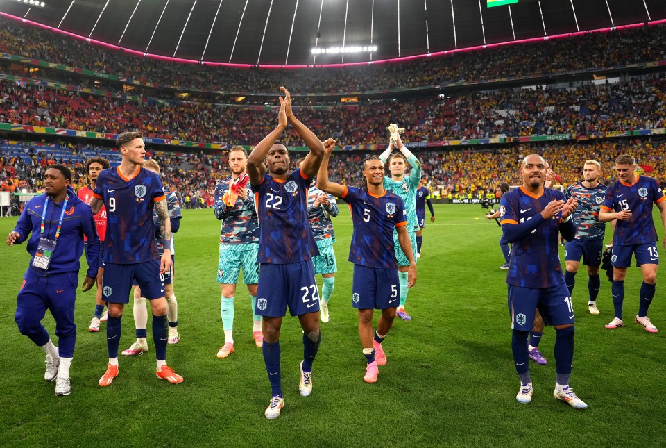 Holland are through to the quarter-finals of the Euros