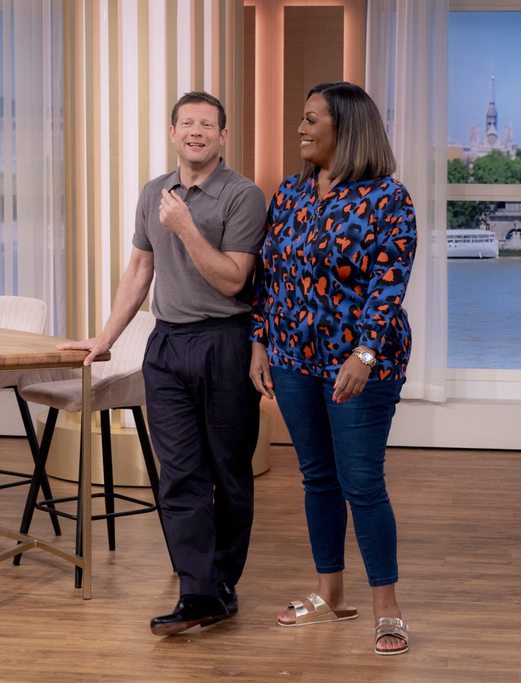 Alison Hammond in skinny jeans with co-host Dermot O'leary