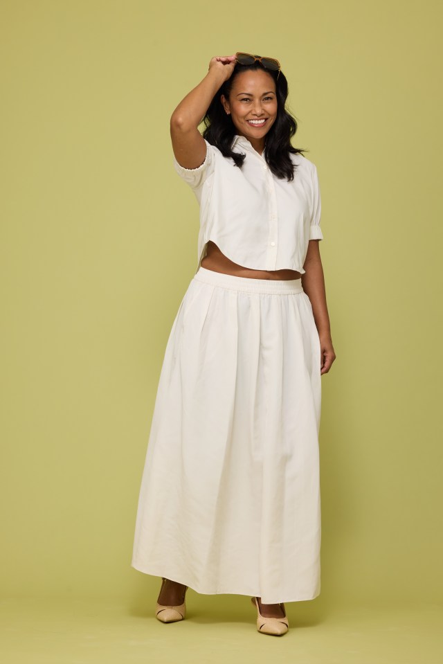 This cropped shirt and midi skirt from Zara gives you the choice of how much skin you feel is appropriate