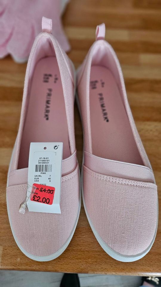 According to one customer, these canvas slip-ons scanned for a mere quid at the tills