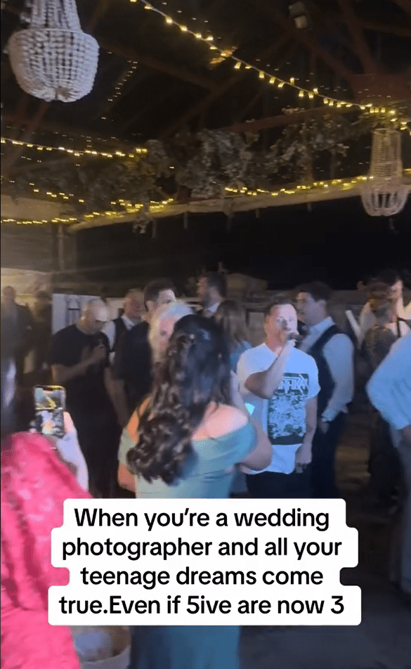 The action was captured by a wedding photographer who posted to TikTok