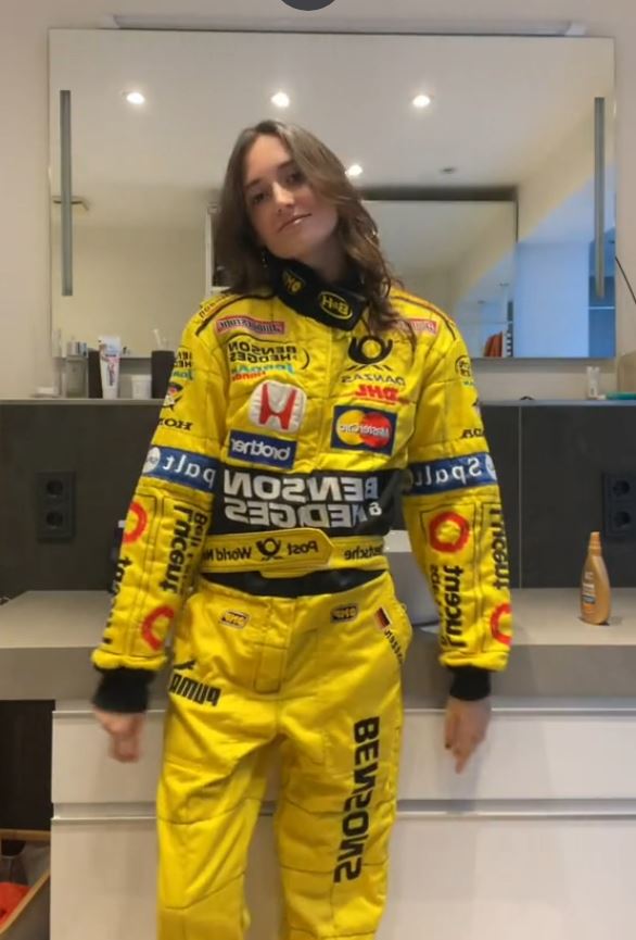 Lea Frentzen went viral in a clip trying on her fathers 1999 F1 race suit