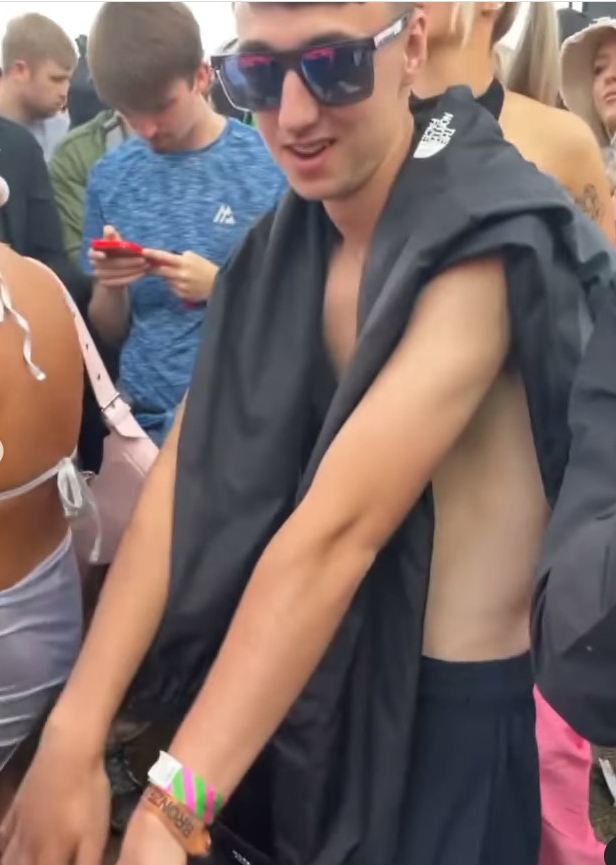 Another clip showed Jay dancing at a festival