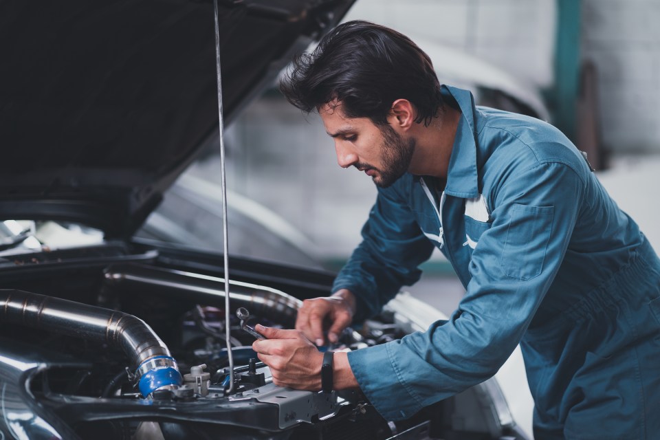 An expert has shared car repairs that you cannot put off to later