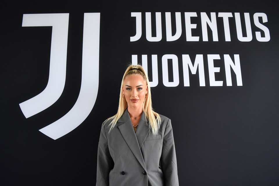 Alisha Lehmann has completed her transfer to Juventus