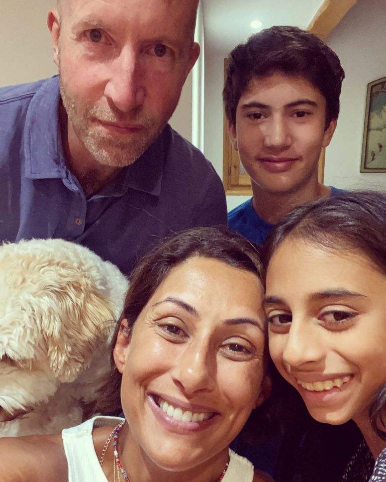 Saira and her husband Steve with their children