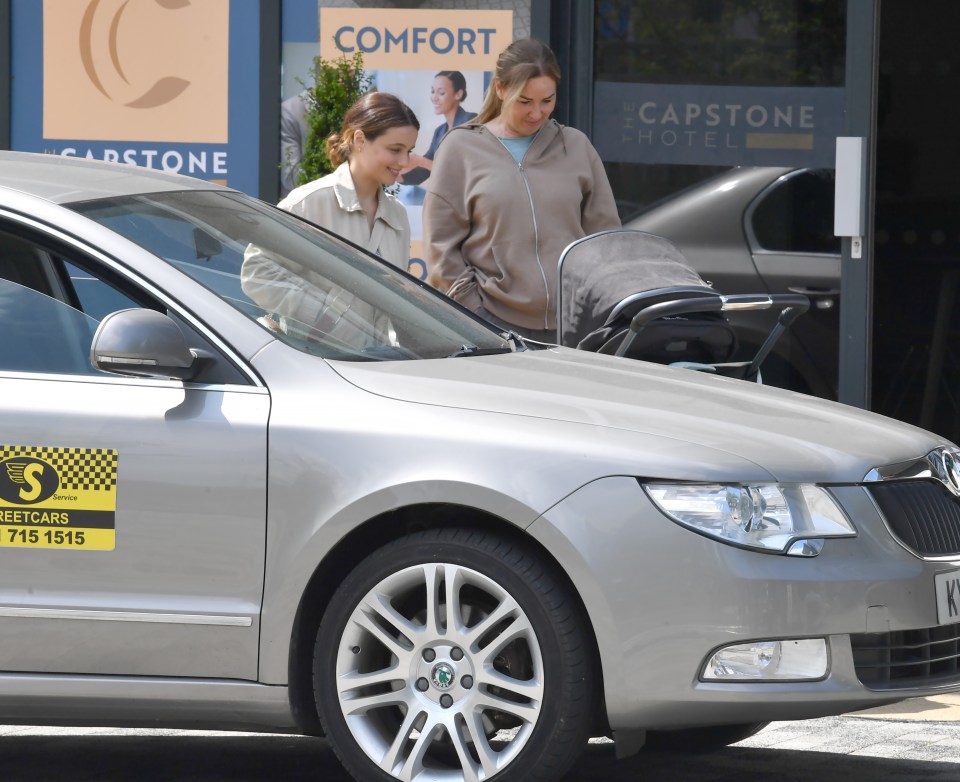 Actress Claire Sweeney was there too driving the mother and child in her cab