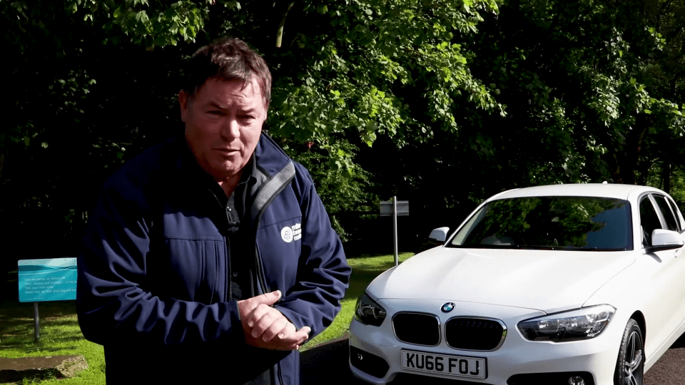 Mike Brewer talks about the BMW 118I SPORT-5 and its various features