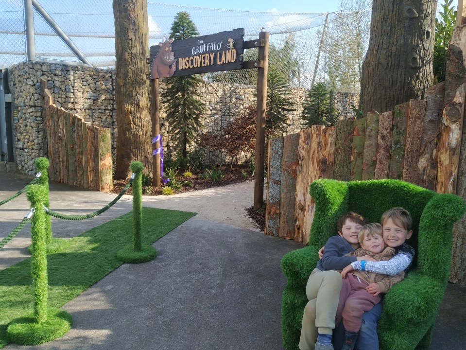 There are more than 150 tourist attractions in Leicestershire, including Twycross Zoo