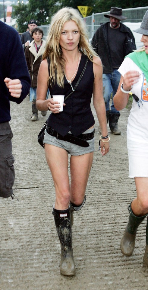 Kate wore the belt in 2005 at Glastonbury