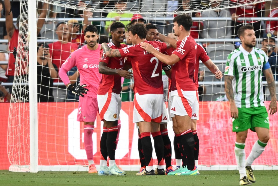 Casemiro sealed an impressive victory for Man Utd against Real Betis