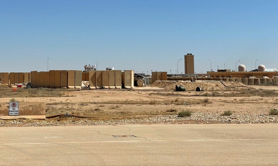 A rocket has hit Iraq's al-Asad airbase injuring US troops