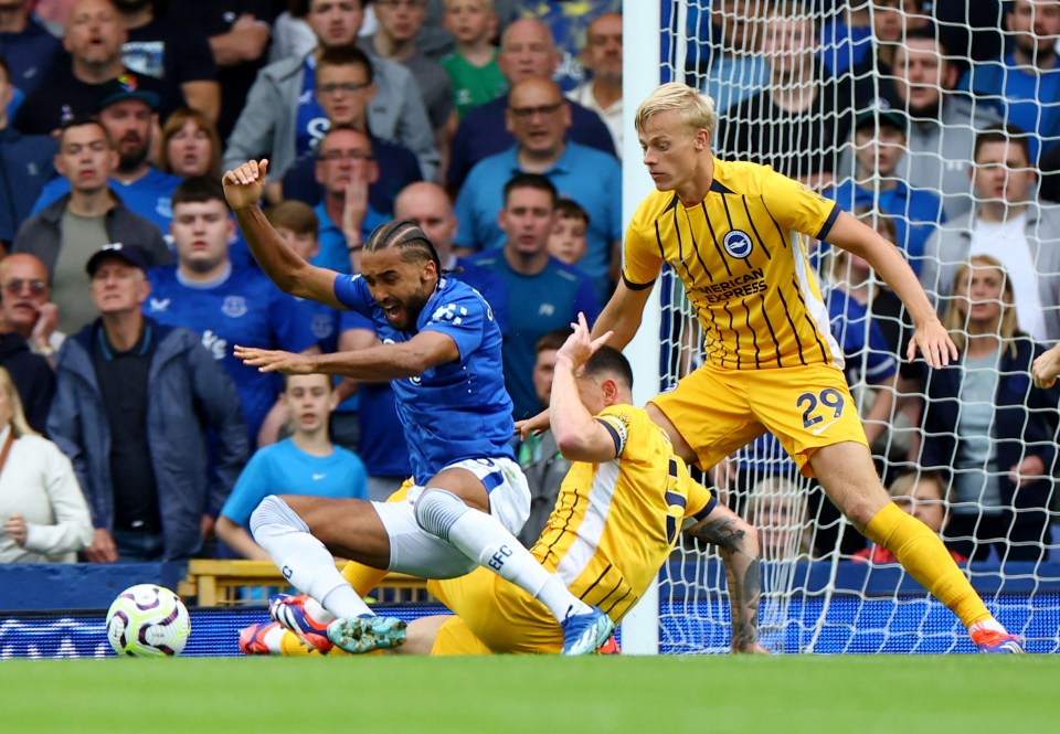 Hooper originally awarded a penalty to Everton for an alleged foul on Dominic Calvert-Lewin by Lewis Dunk